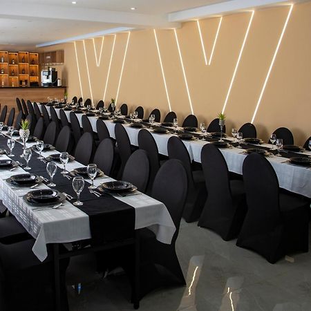 Sax-Win Hotel โปเชกา ภายนอก รูปภาพ