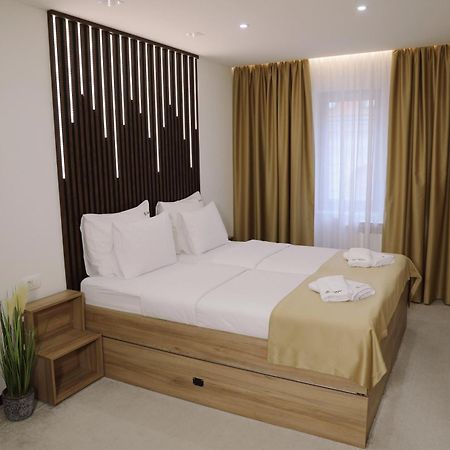 Sax-Win Hotel โปเชกา ภายนอก รูปภาพ