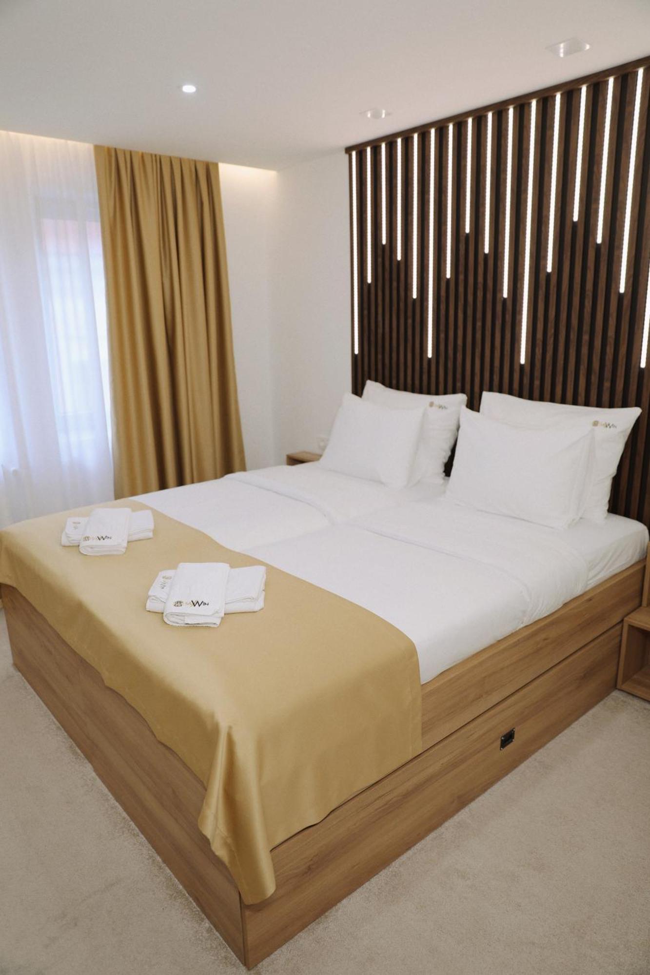 Sax-Win Hotel โปเชกา ภายนอก รูปภาพ