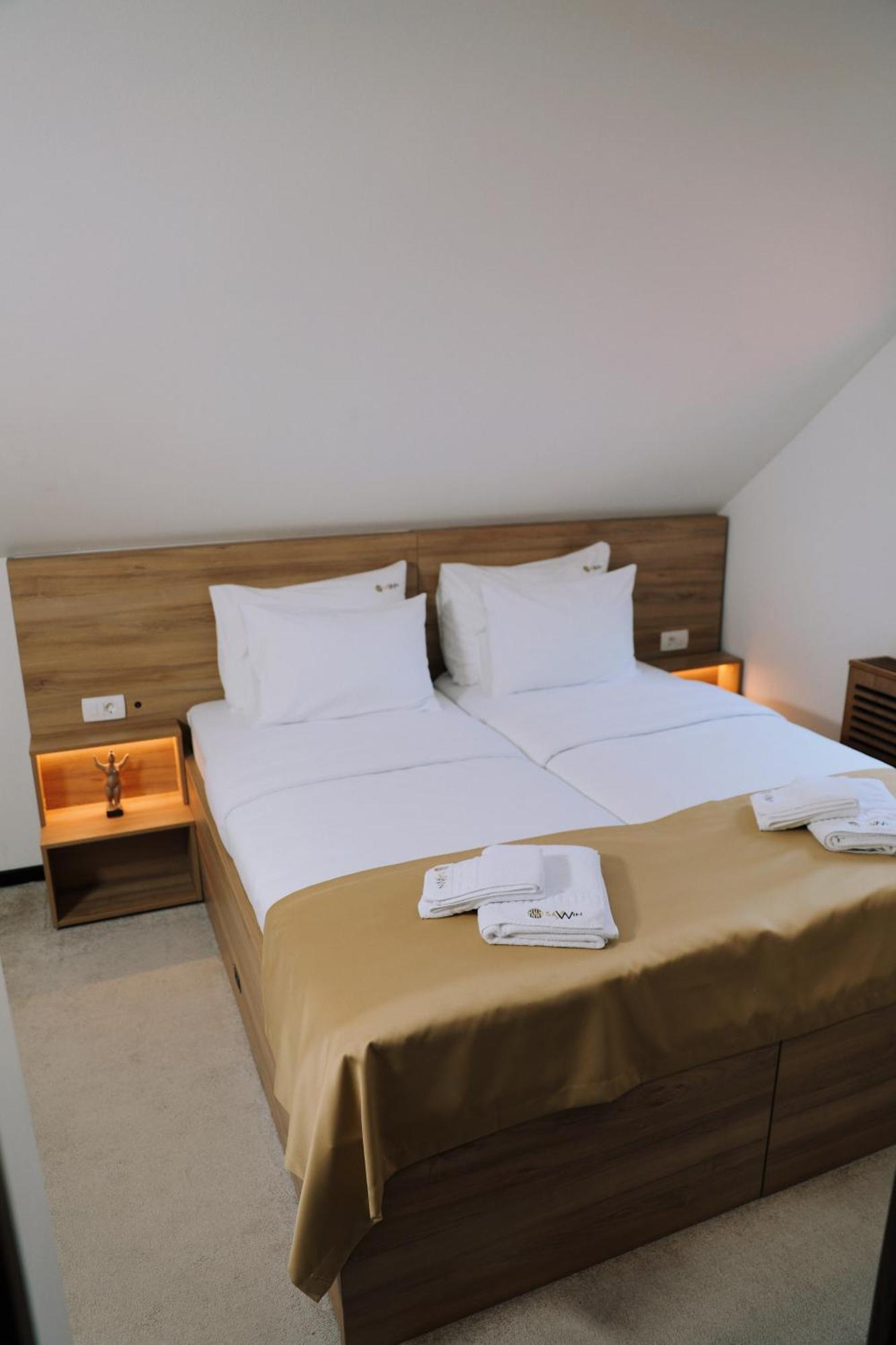 Sax-Win Hotel โปเชกา ห้อง รูปภาพ